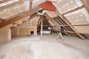 Attic space- click for photo gallery